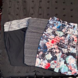 LOT OF 3 CAPRI LENGTH YOGA/ATHLETIC WEAR LEGGINGS